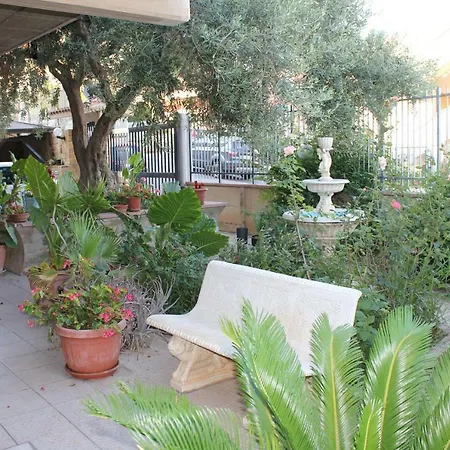 Ulivo Bed & Breakfast 3*